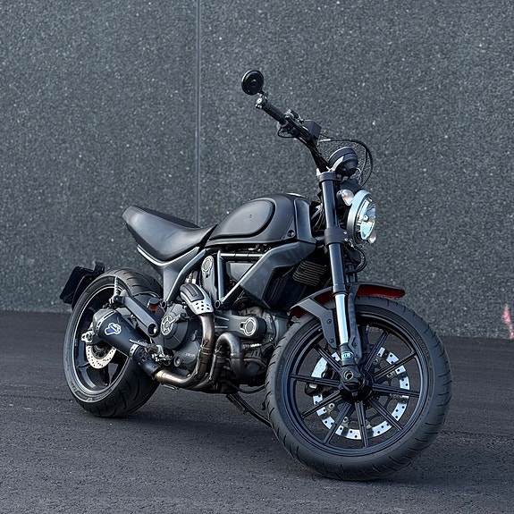 Ducati Scrambler Classic 2 of 15