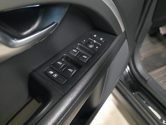 Volvo V70 21 of 30