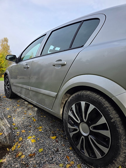 Opel Astra 9 of 21