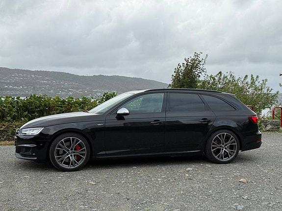 Audi S4 5 of 30