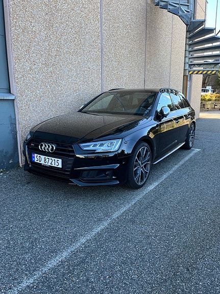 Audi S4 24 of 30