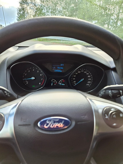 Ford Focus 2 of 16