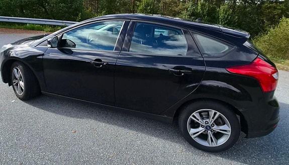 Ford Focus 8 of 16