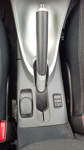 Toyota Auris 18 of 30