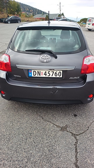 Toyota Auris 24 of 30