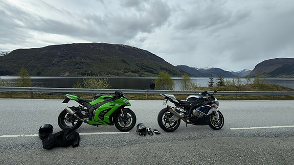 Kawasaki Ninja ZX-10R 9 of 9