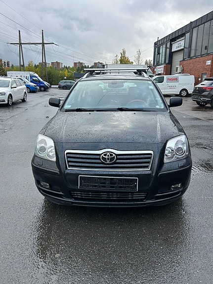 Toyota Avensis 19 of 30