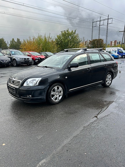 Toyota Avensis 6 of 30