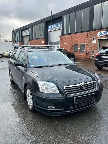 Toyota Avensis 17 of 30