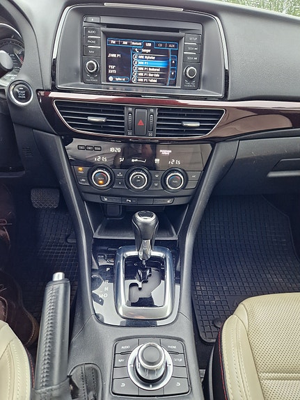 Mazda 6 16 of 23