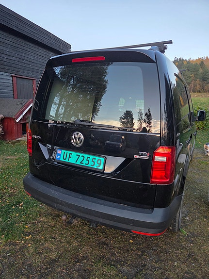Volkswagen Caddy Maxi 4 of 11