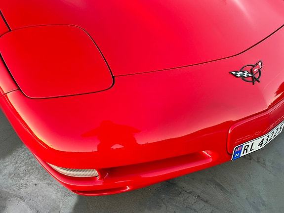 Chevrolet Corvette 21 of 30