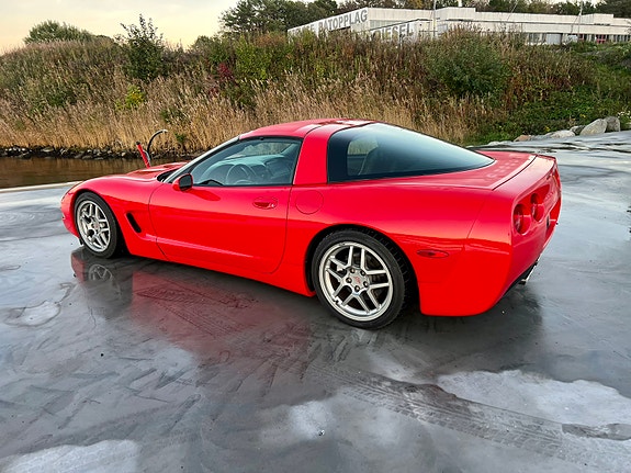 Chevrolet Corvette 8 of 30