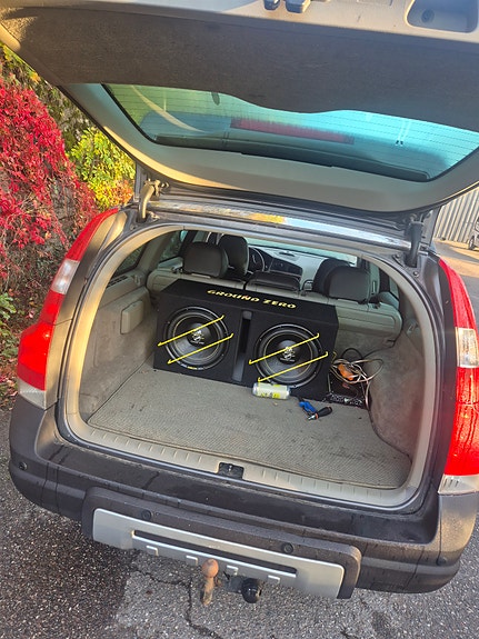 Volvo XC70 4 of 7