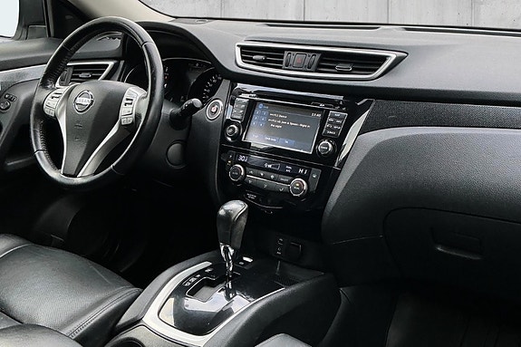 Nissan X-Trail 10 of 15