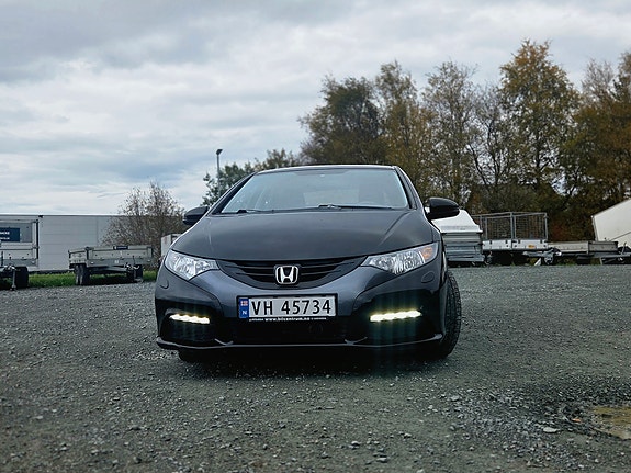 Honda Civic 2 of 29