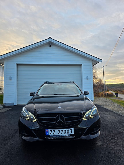 Mercedes-Benz E250 7 of 17