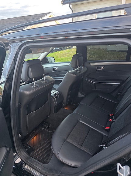 Mercedes-Benz E250 10 of 17