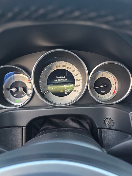Mercedes-Benz E250 17 of 17