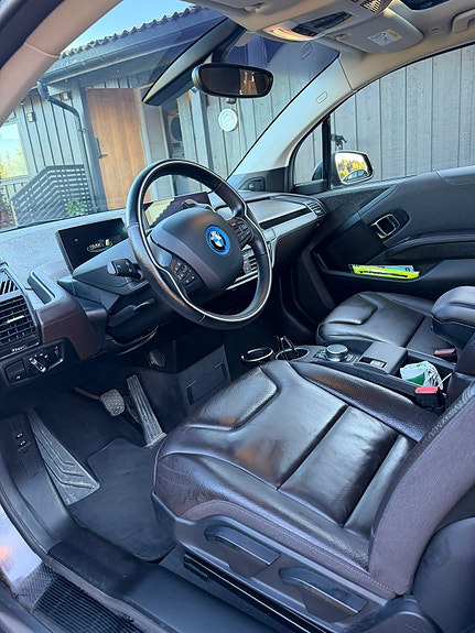 BMW i3 9 of 23