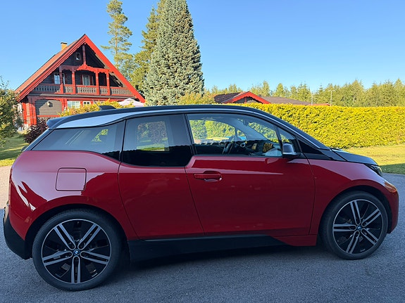 BMW i3 2 of 23