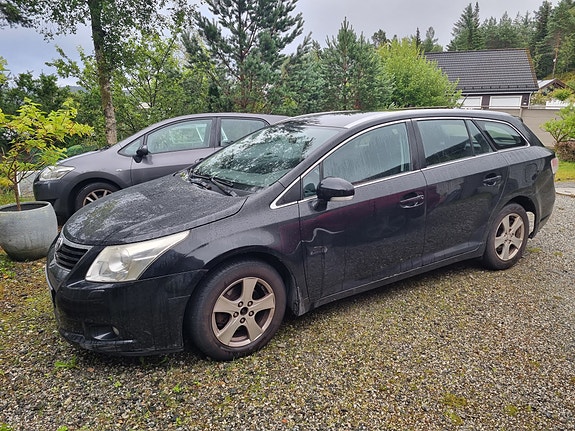 Toyota Avensis 4 of 13
