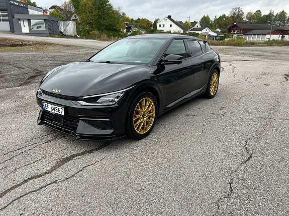 Kia EV6 2 of 26