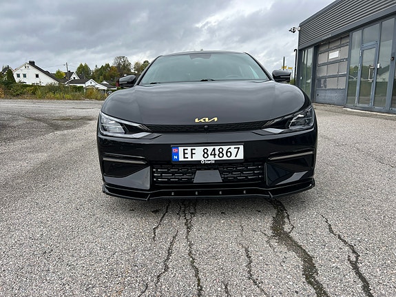 Kia EV6 3 of 26