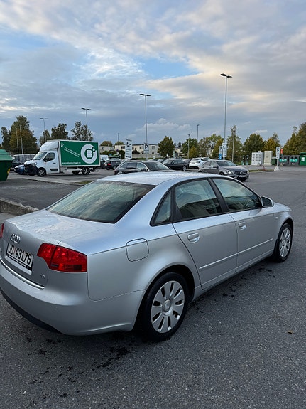 Audi A4 5 of 8