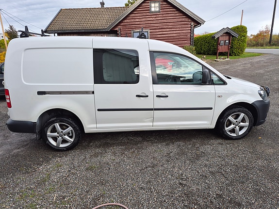 Volkswagen Caddy Maxi 4 of 11