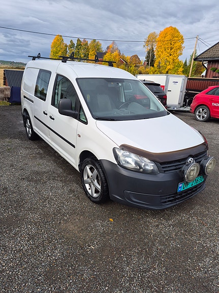 Volkswagen Caddy Maxi 2 of 11