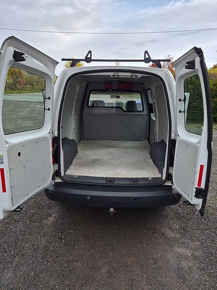 Volkswagen Caddy Maxi 11 of 11