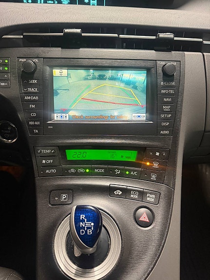 Toyota Prius 15 of 26