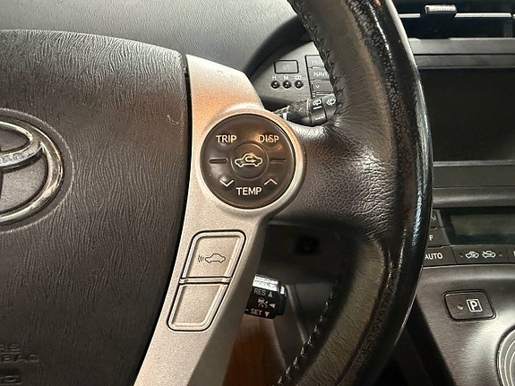 Toyota Prius 18 of 26