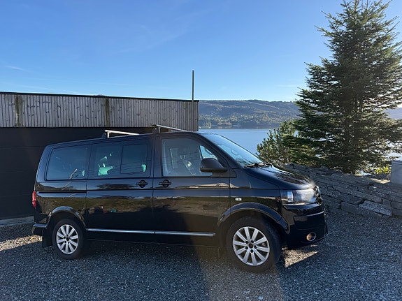 Volkswagen Multivan 4 of 23