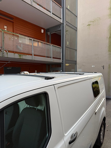 Ford Transit Custom 310L 9 of 28