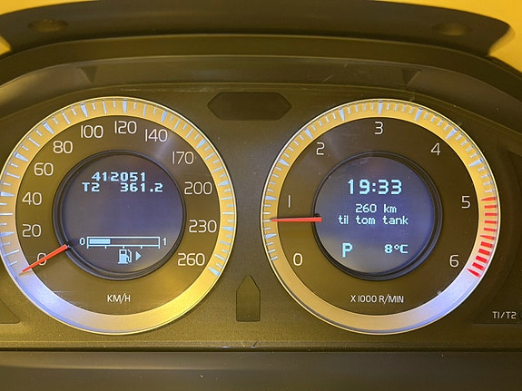 Volvo V70 10 of 14