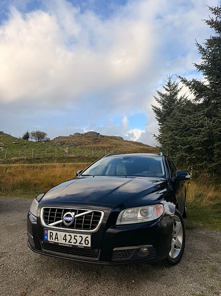 Volvo V70 7 of 14