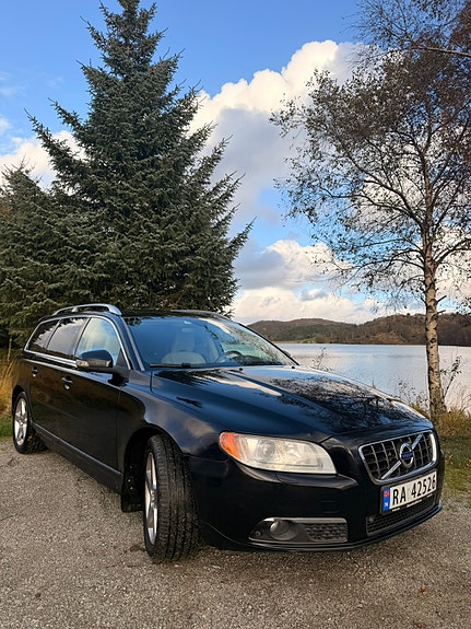 Volvo V70 5 of 14