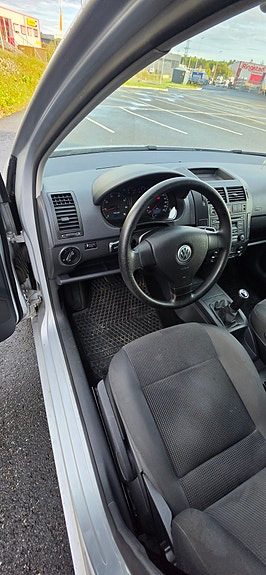 Volkswagen Polo 11 of 23