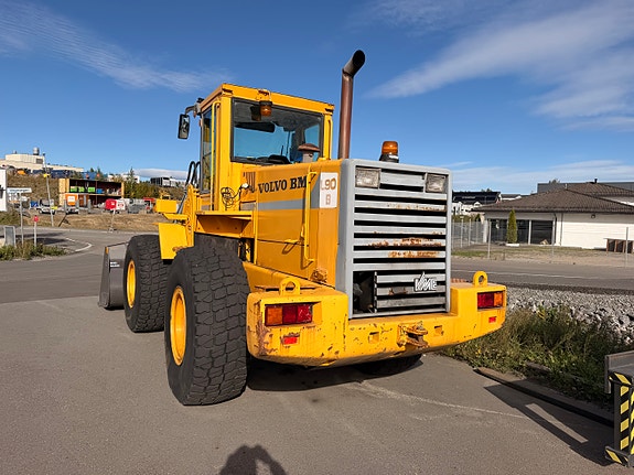 Volvo L90B 4 of 13