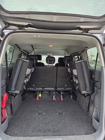 Nissan e-NV200 15 of 22