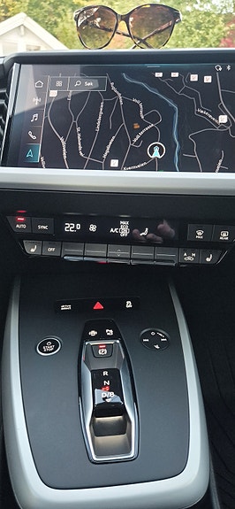 Audi Q4 e-tron 6 of 20