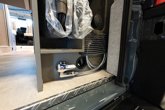 Hymer Grand Canyon| 599cm | topputstyrt | automat | 12 of 30