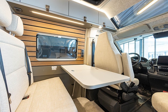 Hymer Grand Canyon| 599cm | topputstyrt | automat | 29 of 30