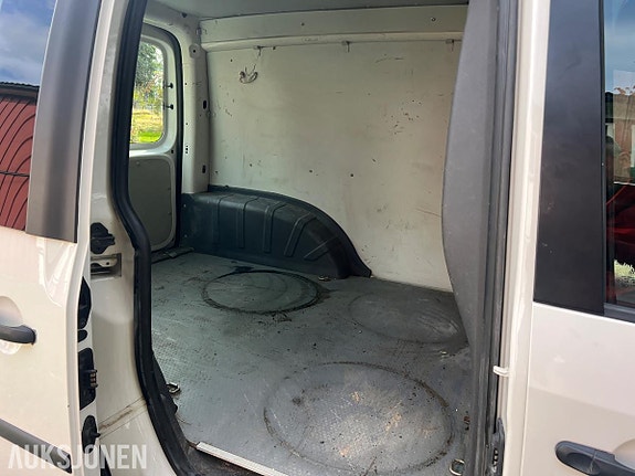 Volkswagen Caddy 19 of 30