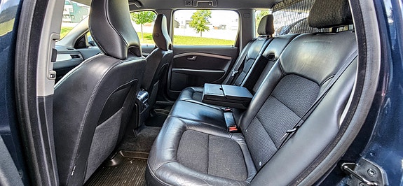 Volvo V70 19 of 29