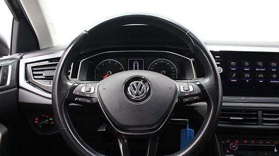 Volkswagen Polo 8 of 14
