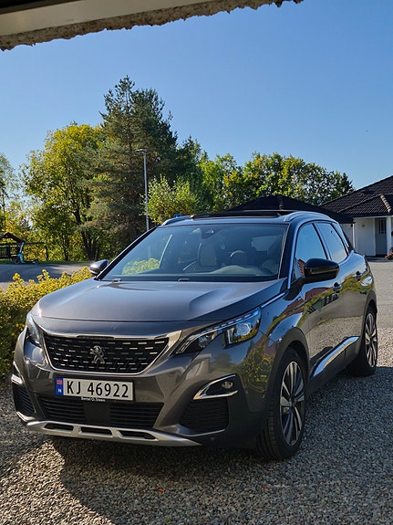 Peugeot 3008 2 of 6