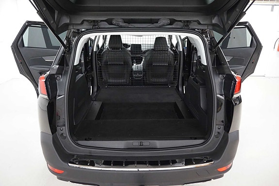 Peugeot 5008 9 of 30